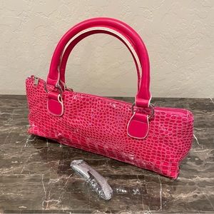 NEW Pink Croc Embossed Insulated Wine Purse/Lunch Bag